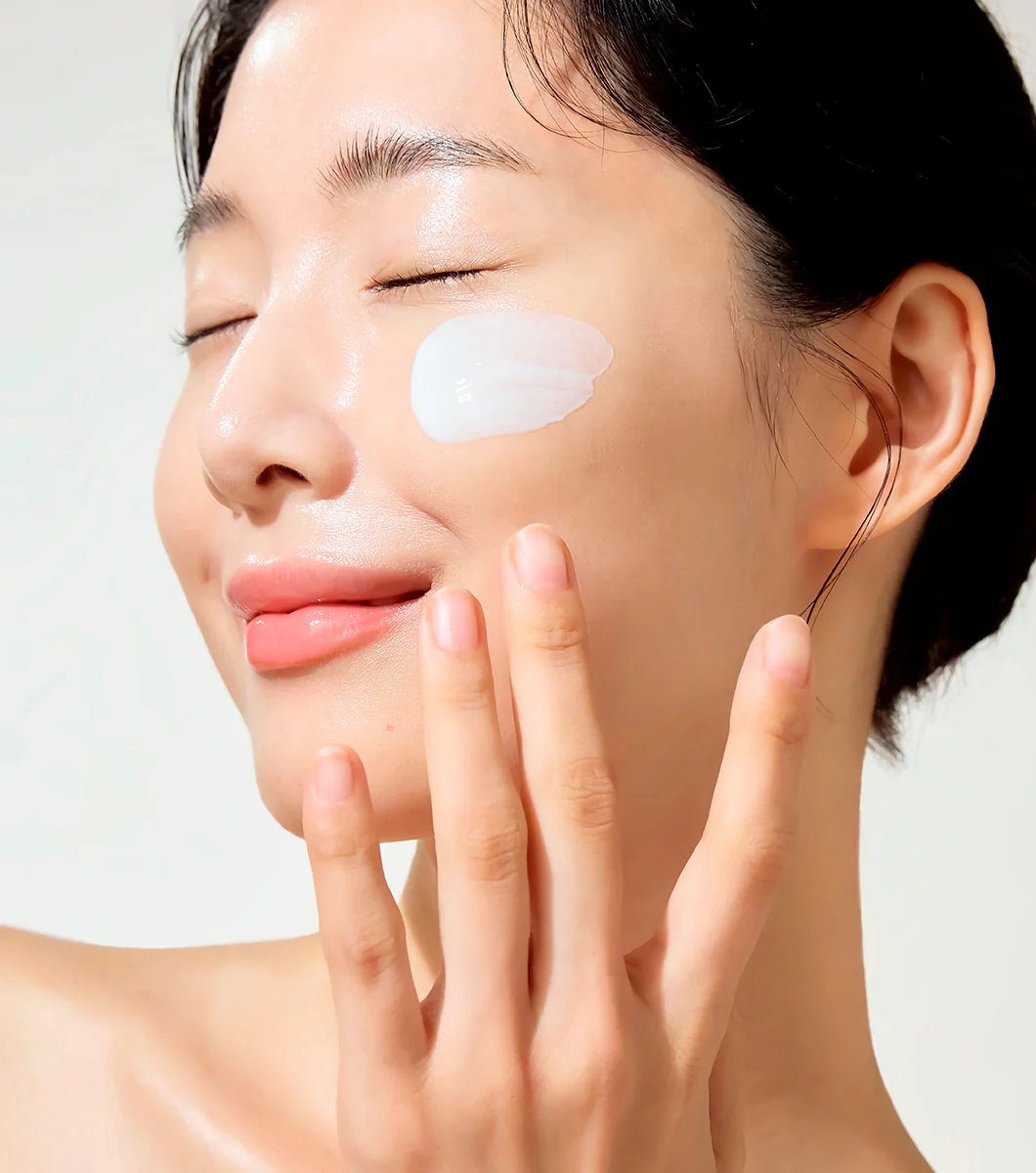 Celimax PORE+DARK SPOT BRIGHTENING CARE SUNSCREEN | Protector Solar Ligero - Image 5