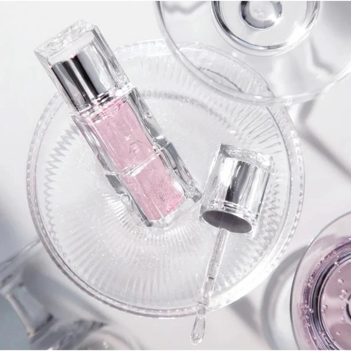 TIRTIR Waterism Lip Plumper 3.3g – Voluminizador Labial Hidratante y Efecto Brillo con Ácido Hialurónico - Image 4