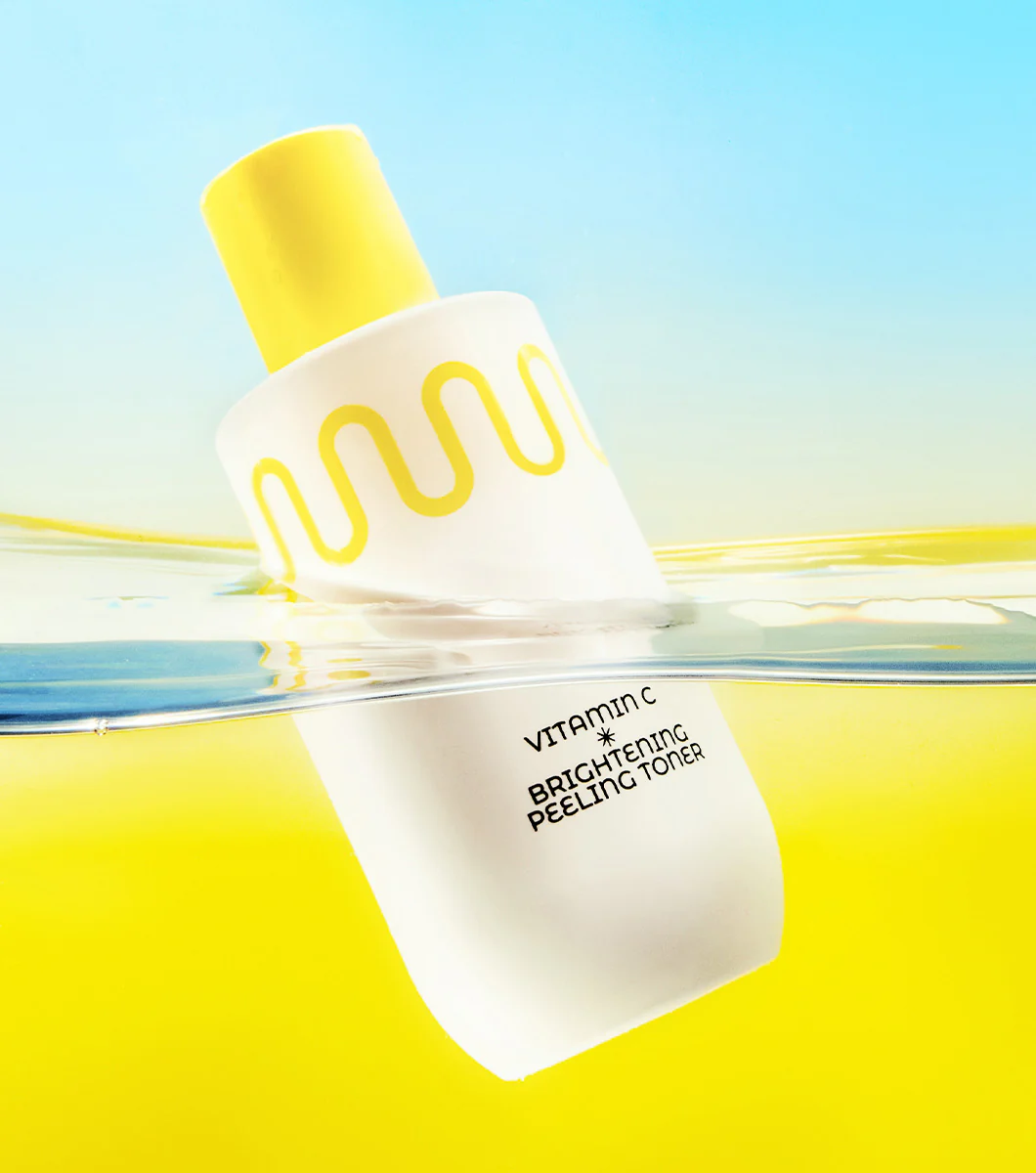 COMMONLABS | Vitamin C Brightening Peeling Toner 200 ml - Image 3
